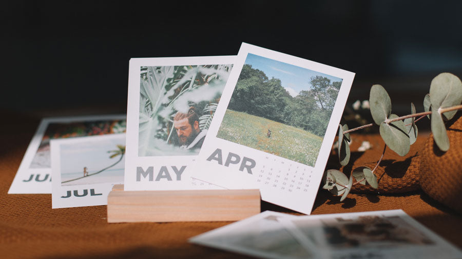 calendario de formato polaroid personalizado con las fotografias