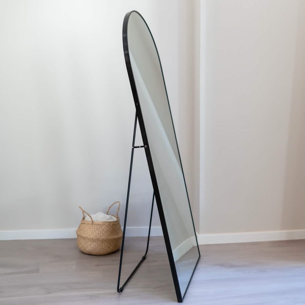 Espejo de Pared en Aluminio - Negro - Misswood