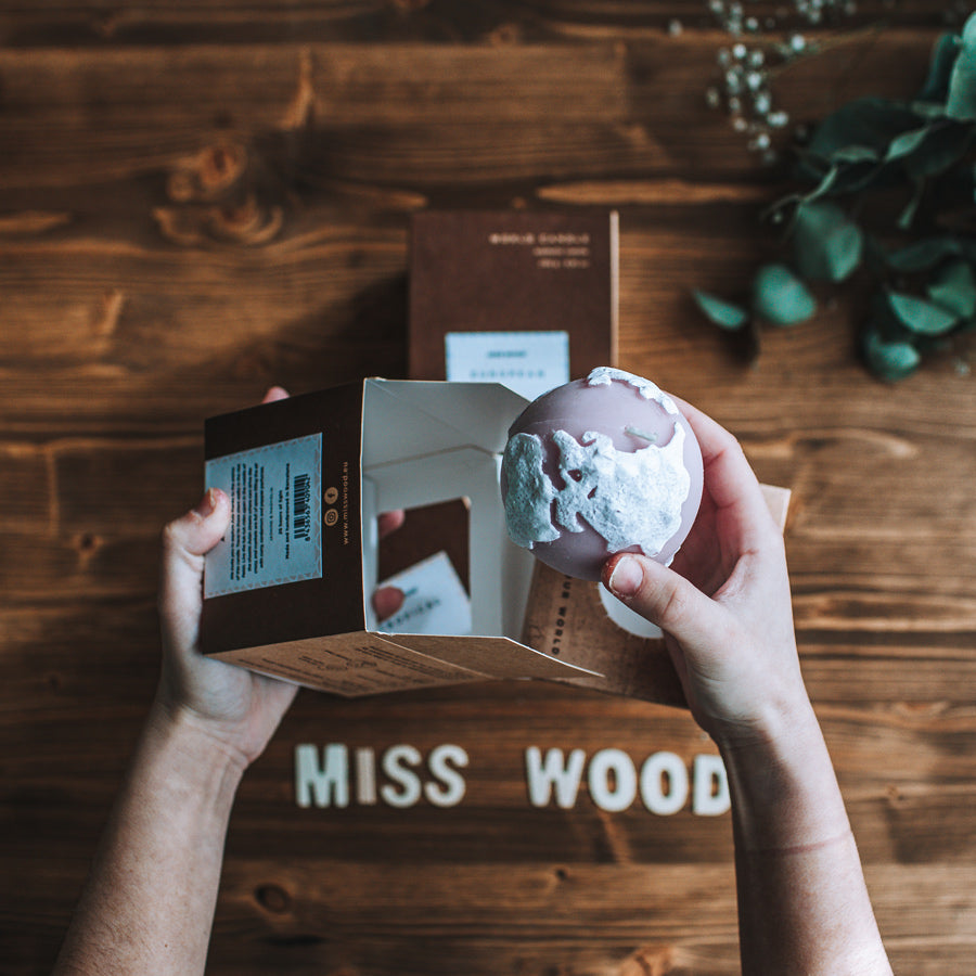Miss Wood Candle----Misswood