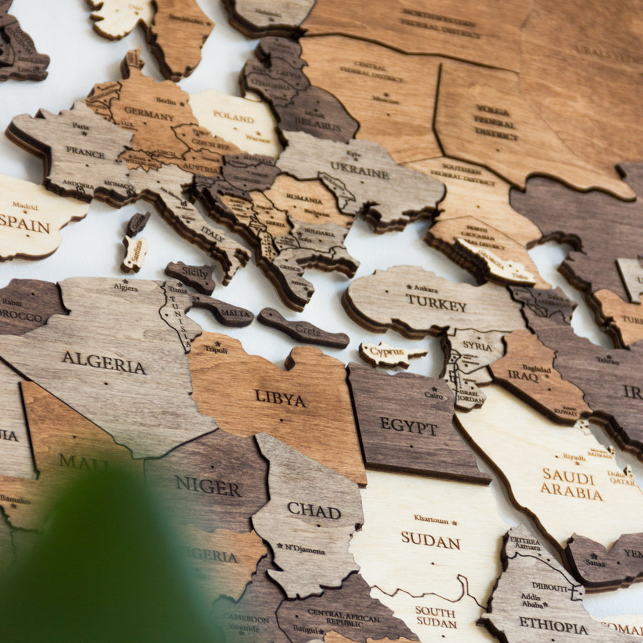 3D World Map outline in natural wood – Misswood