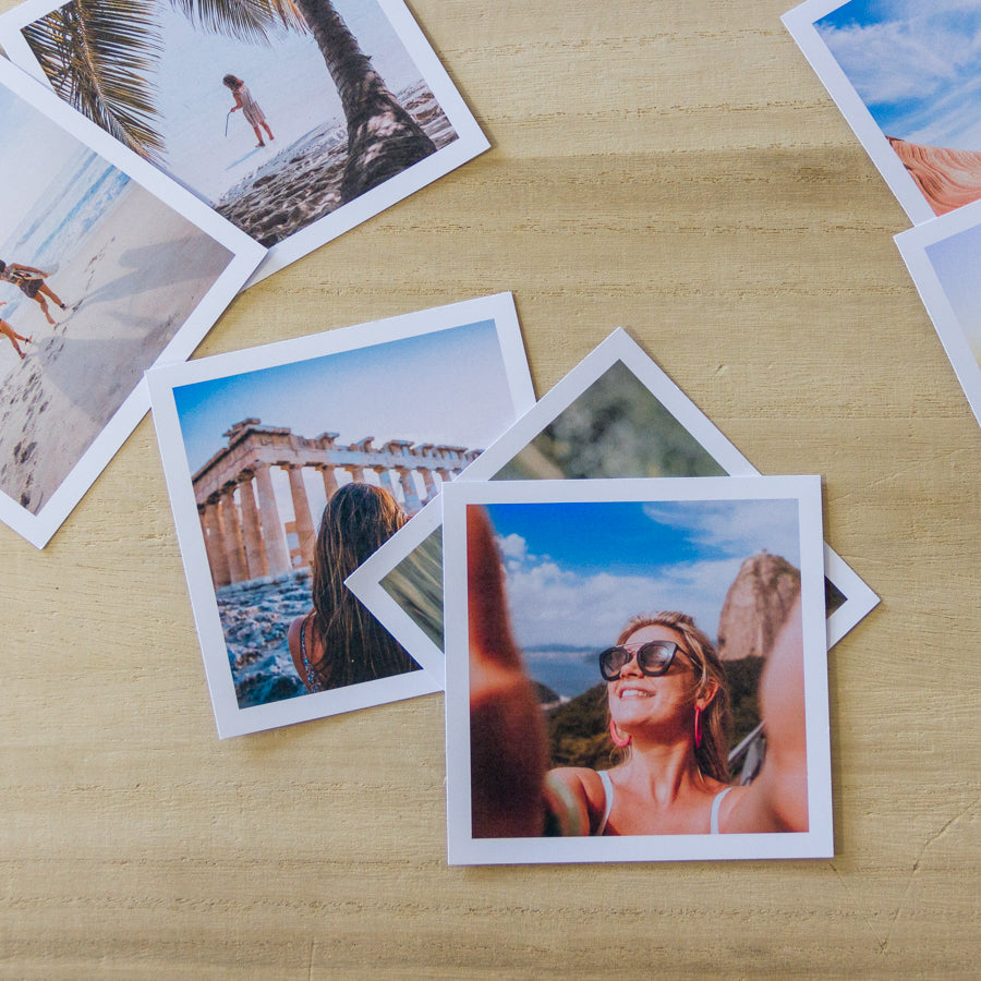 Dekopix Imprimir Revelar Mini Fotos Online Estilo Polaroid o Retro.  Fotografías Pequeñas 5,3x8,4 cm más Caja (30 Mini Fotos, Rosa)